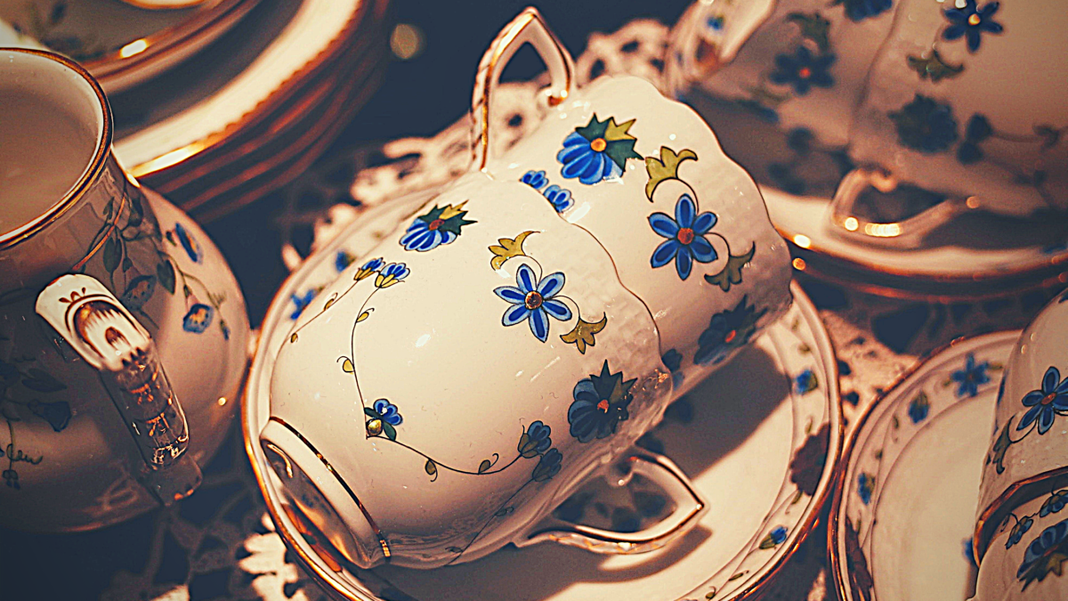 Help! I Can’t Let Go of My Mother’s China! Design Services LTD